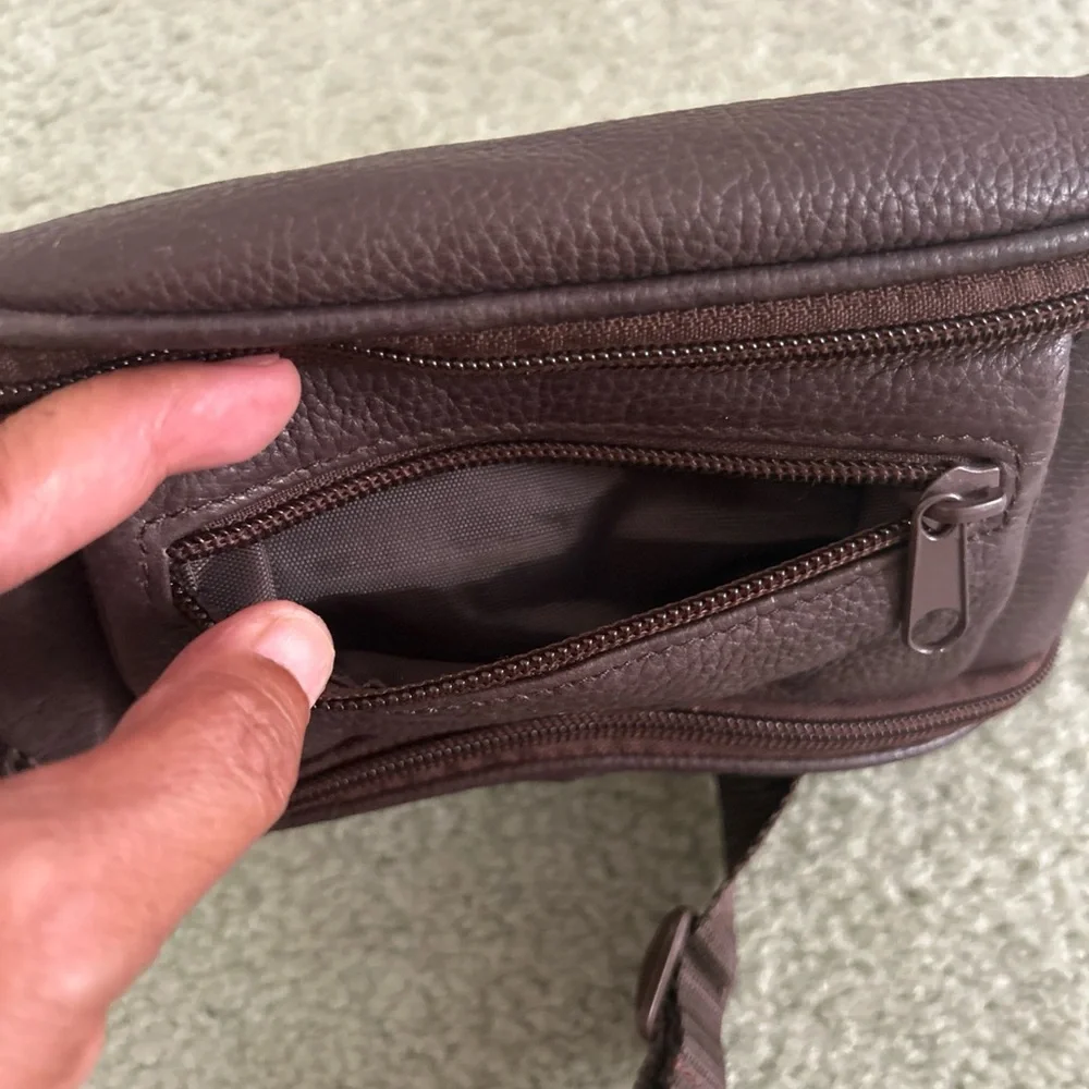 Vintage Wilson’s Genuine Leather Fanny Pack Belt Bag Brown NEW - Picture 7 of 10